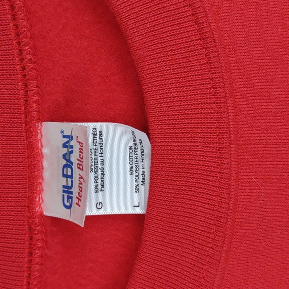 Gildan "I Believe" Red Graphic Long Sleeve Heavy Blend Oversized Sweatshirt - Picture 3 of 9